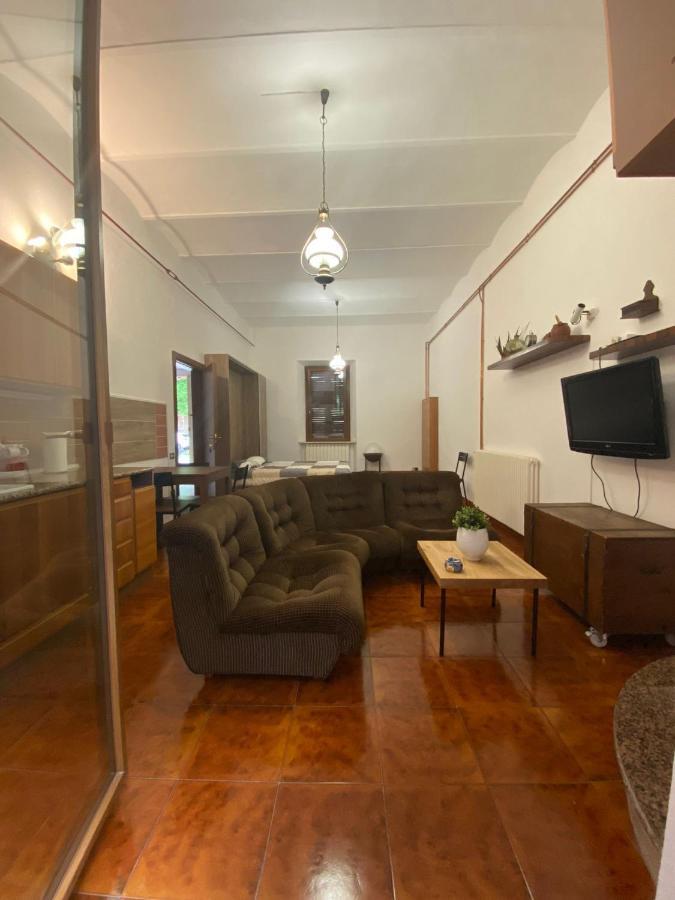 Robhouse Hotel Fabriano Buitenkant foto